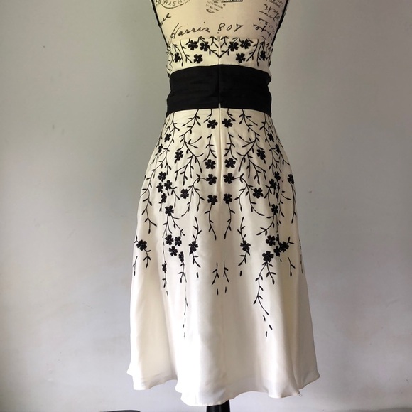 White House Black Market Floral Strapless Dress - Picture 6 of 10